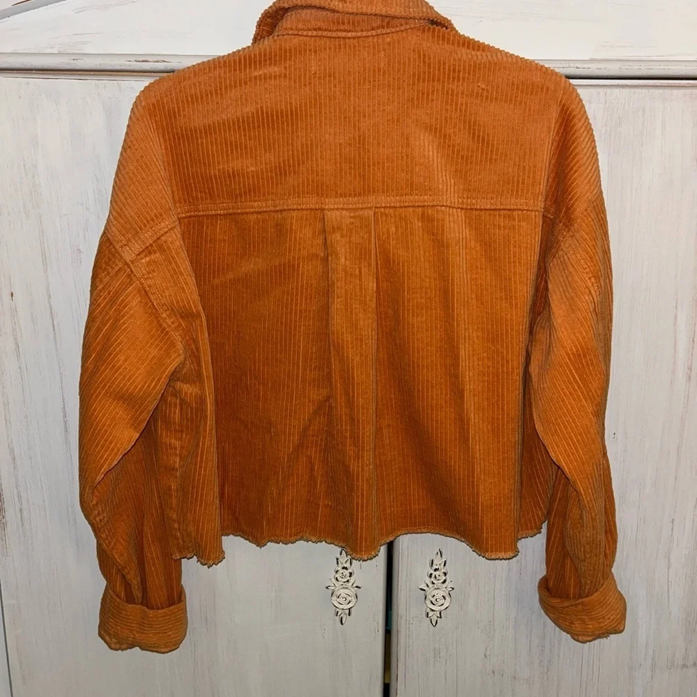 Cropped Corduroy Orange Jacket Size Medium Forever 21 Excellent Condition - Picture 2 of 6